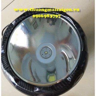 Đèn pin chiếu xa siêu sáng chiếu xa hơn 1.000 m