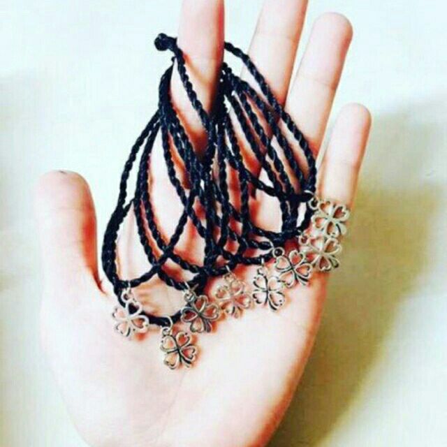 Vòng may mắn chiếc lá.