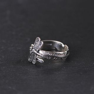 Nhẫn chuồn chuồn bạc thái