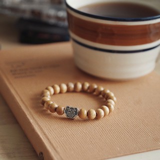 Vòng Dâu Tằm cho em bé