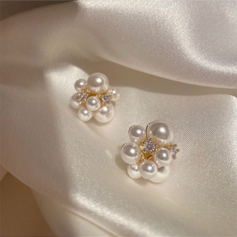 Bông Tai Hình Hoa Đính Ngọc Trai Phong Cách Hàn Quốc