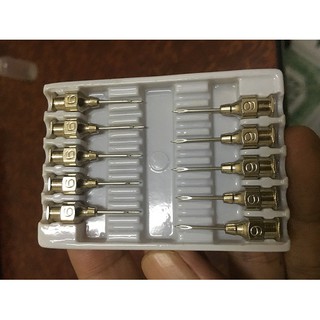 10 Cây Kim Chích Gà, Vịt, Heo Con