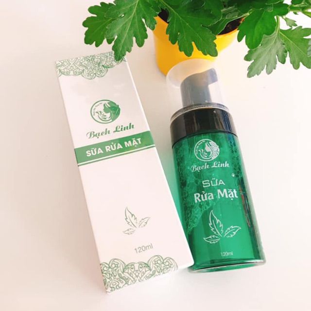 Sữa Rửa Mặt Bạch Linh