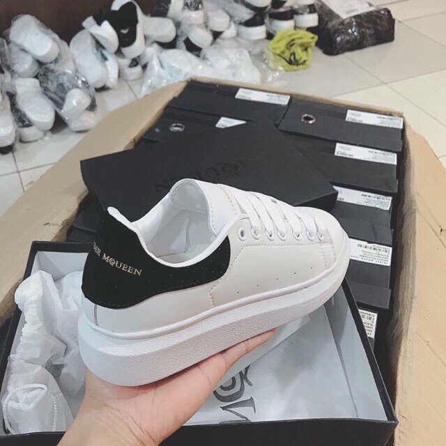 [Ảnh + Video]  Giày sneaker Alexander mc queen nữ đen gót trắng | BigBuy360 - bigbuy360.vn