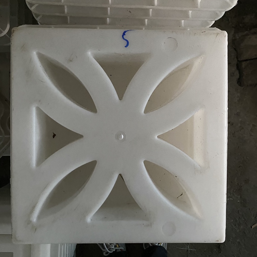 Khuôn gạch bông gió 30x30 hoa số 5