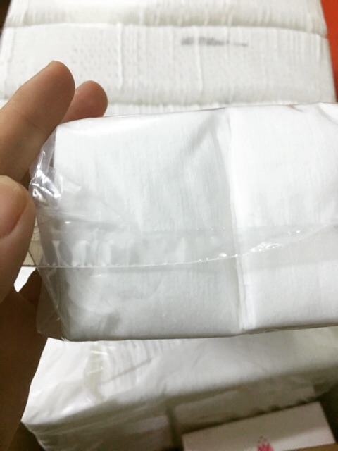 Bông Bạch Tuyết - Bông Tẩy Trang Merilynn bề mặt mịn - 180 miếng/gói | BigBuy360 - bigbuy360.vn