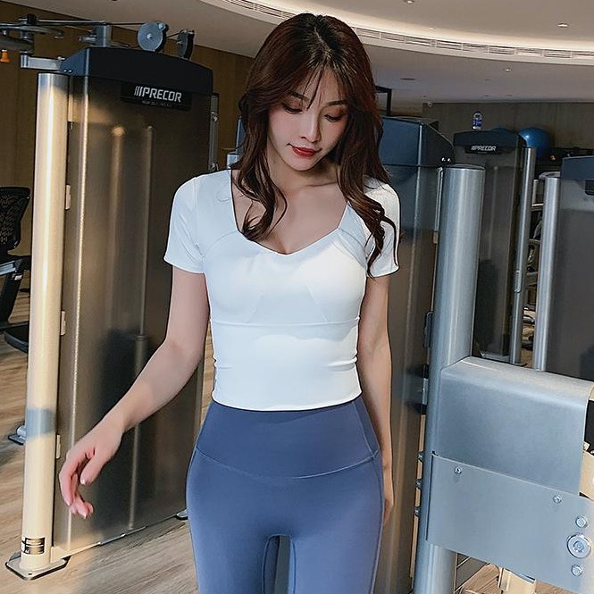 Áo Thun Tập Gym Nữ Có Mút ❤️FREESHIP❤️ Trơn Co Giãn Thoải Mái Mịn Mát Bền Đẹp Thể Thao 𝐆𝐘𝐌𝐒𝐓𝐎𝐑𝐄 1421