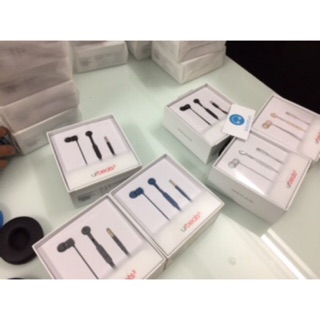 Tai nghe Beats urBeats3 Lightning