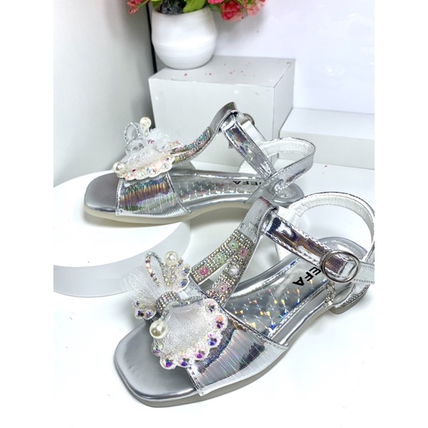 129k Dép bé gái xuất khẩu gái live đồng giá từ 27-36size