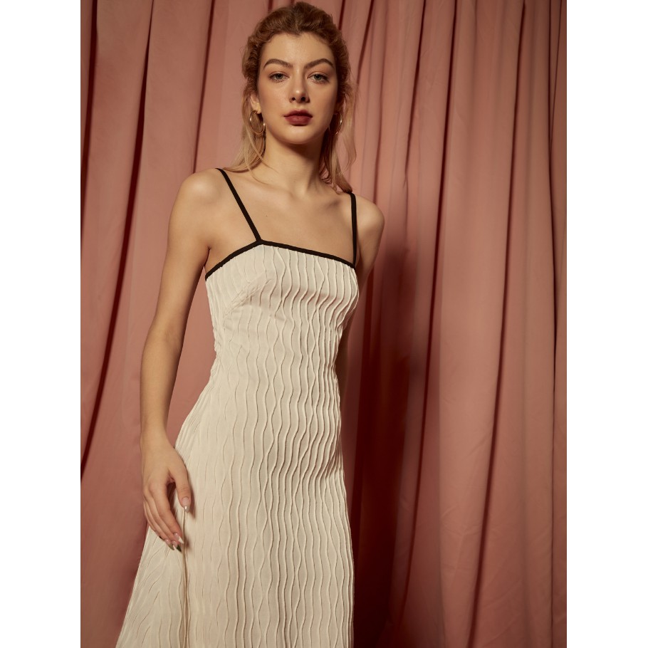 COCO SIN - Đầm 2 Dây Trắng Viền Đen | BigBuy360 - bigbuy360.vn