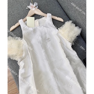 Váy gấm hoa nổi tay bèo ( ảnh shop chụp thật - k kèm tag cài áo )