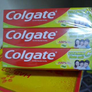 h Kem đánh răng colgate vitamin C