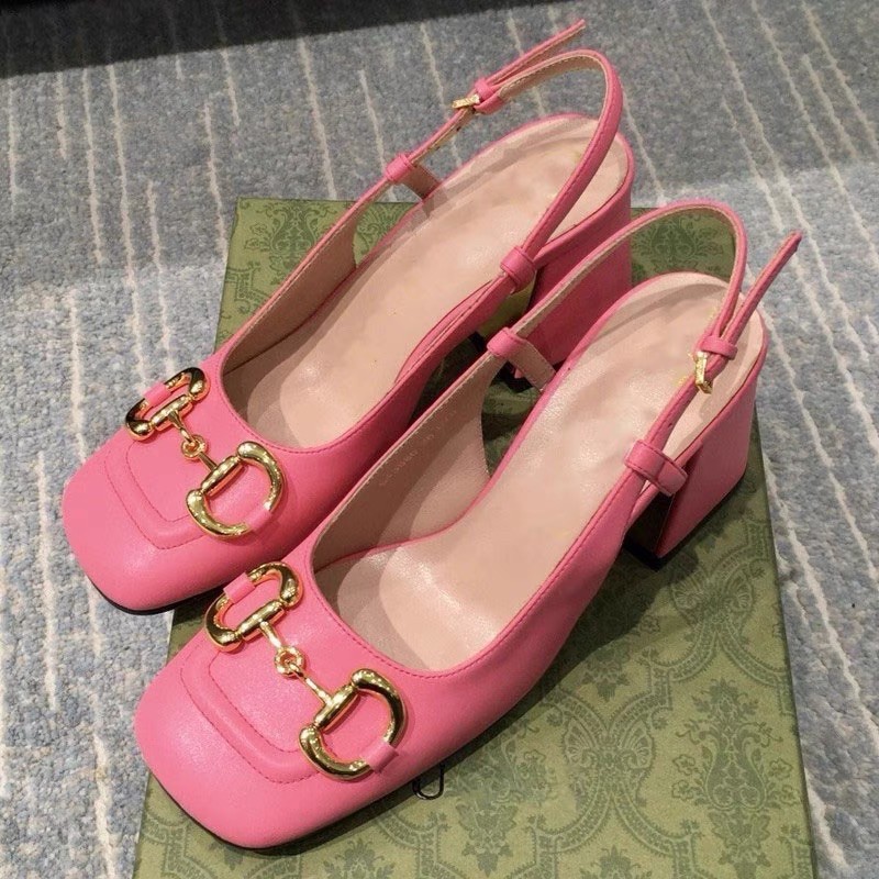 DÉP GUCCI SIÊU HOT(Ảnh thật ở cuối) (Sẵn đen/trắng size 36,37,38)