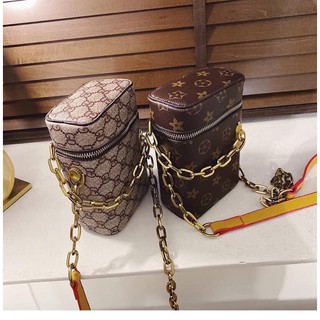 CÓ SẴN - Túi hộp chữ nhật đứng họa tiết GC - LV