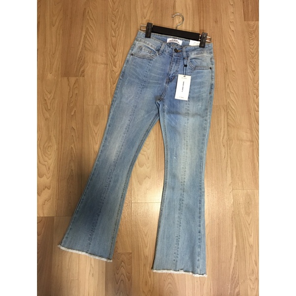 Quần loe CT xước siêu đẹp