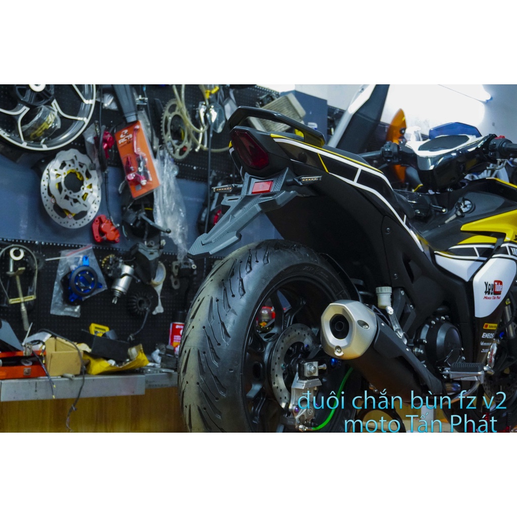 Rè kiểu FZ v2 cho Exciter, chắn bùn sau ex155vva moto tấn phát