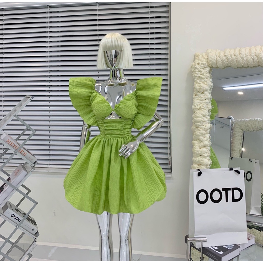 Váy gấm tơ tay bồng trắng - xanh cốm