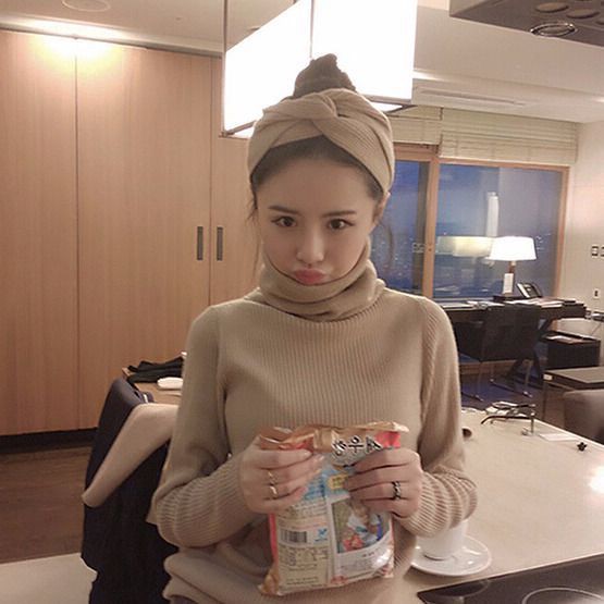 Xiaozhainv Băng Đô Cài Tóc Màu Trơn Đơn Giản Xinh Xắn Cho Nữ