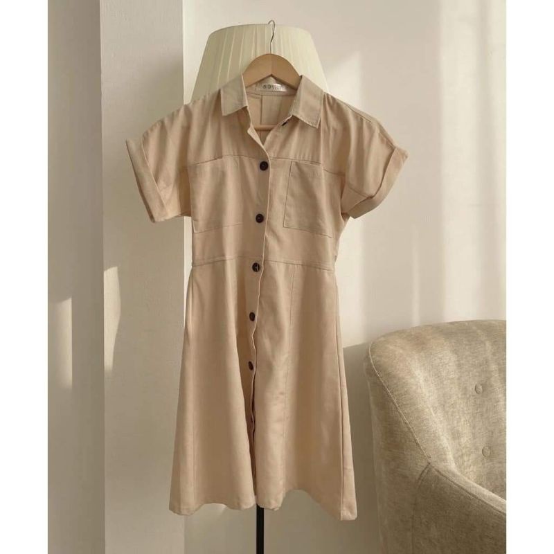 Váy Linen Cổ Somi Cúc Gỗ