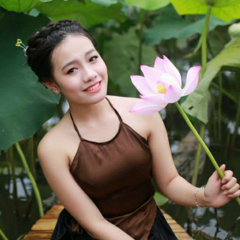 Váy yếm đào vải lụa cao cấp nhiều màu sắc