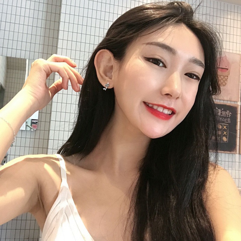 Bông Tai Hình Ngôi Sao Đính Đá A683