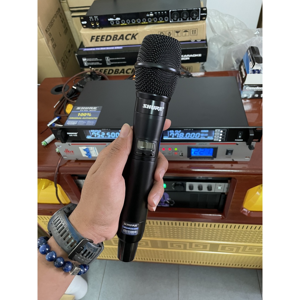 Micro Không Dây Shure UR 18S - Micro Sự Kiện Cao Cấp