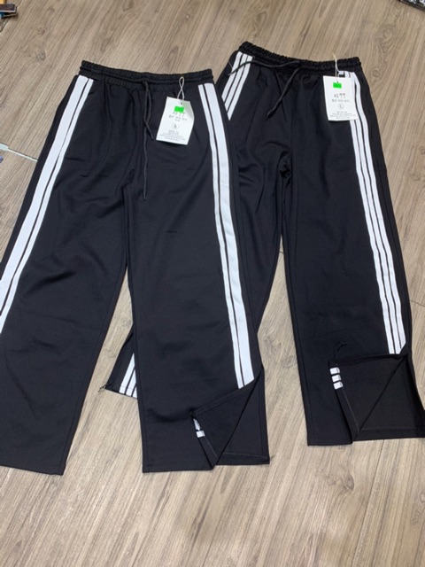 Quần ống rộng chạy sọc sẻ gấu