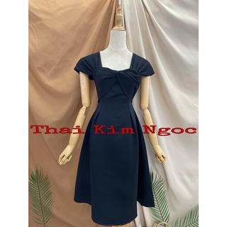 Đầm dự tiệc bẹt vai phi xoắn nơ