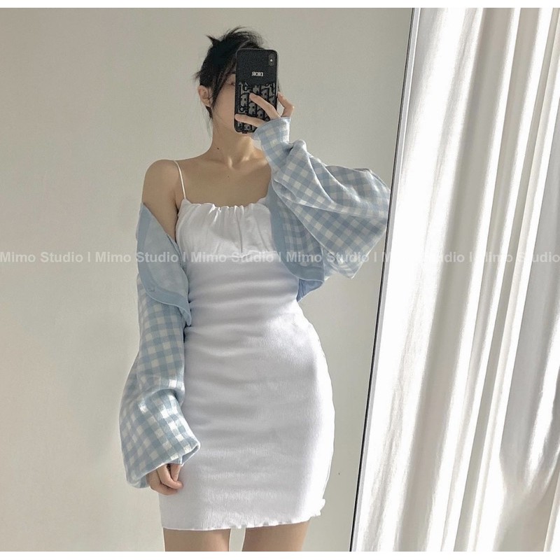 Set đầm 2 dây trắng nhún ngực kèm áo croptop khoác caro xanh biển