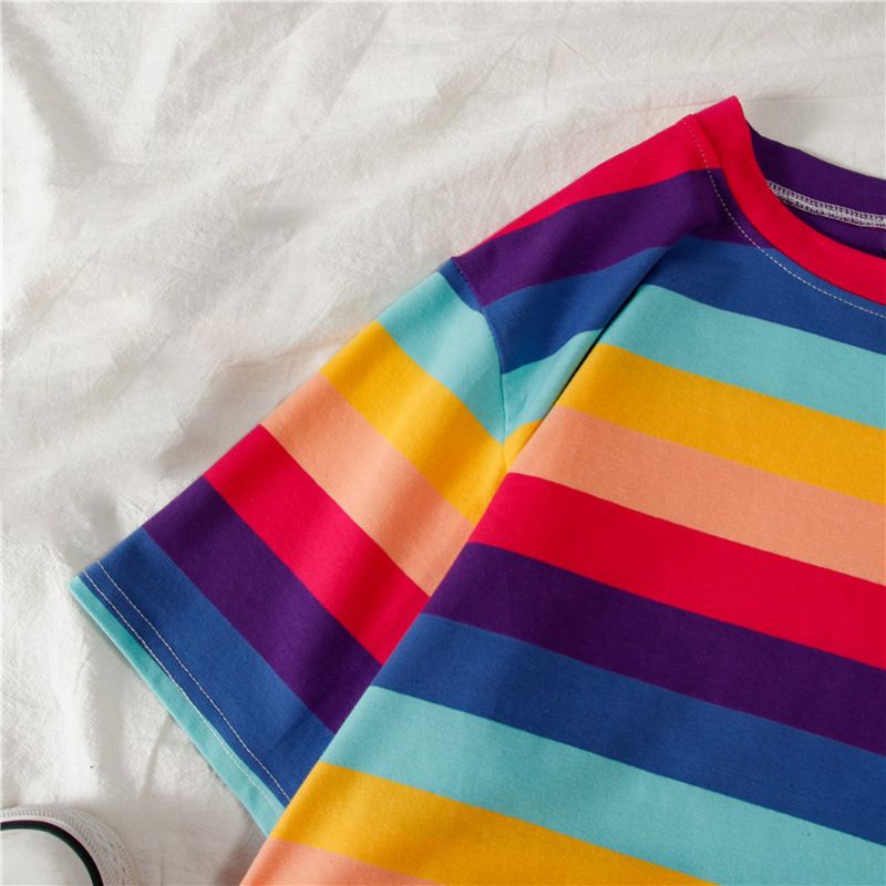 Áo Thun Ngắn Tay Dáng Rộng In Họa Tiết Sọc Cầu Vồng Xinh Xắn Dành Cho Nữ