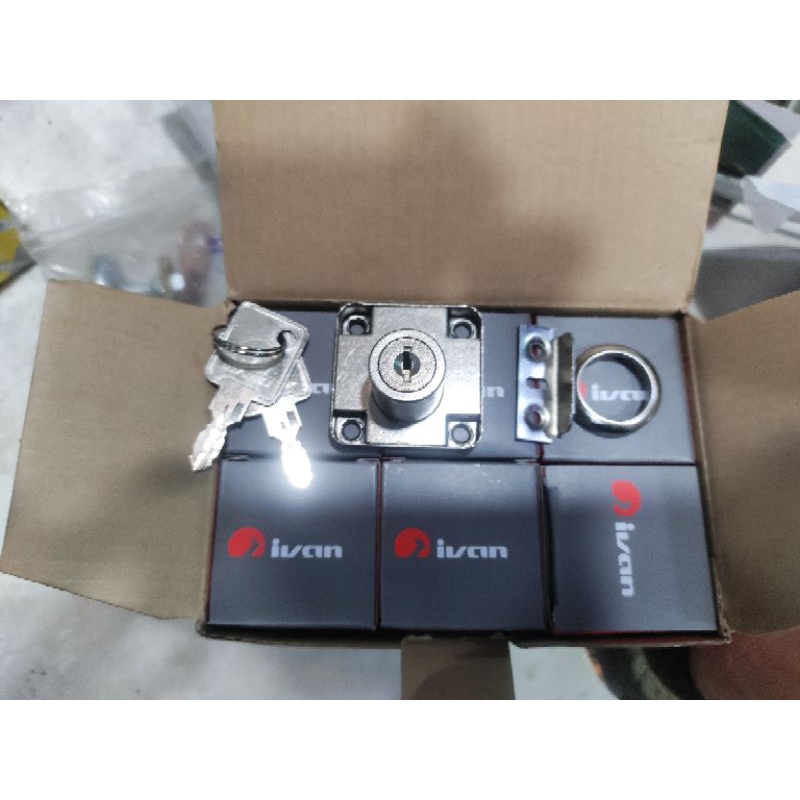 ổ khoá cửa tủ,ổ khoá vuông ivan