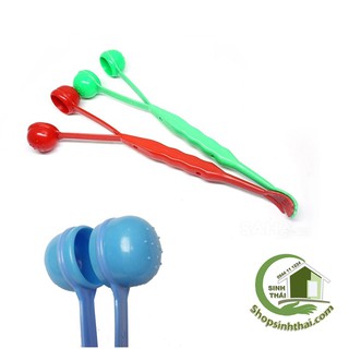 Cây đấm gãi lưng 2 đầu, dùng để gõ vào các huyệt đạo và mát xa lưng - giao màu ngẫu nhiên