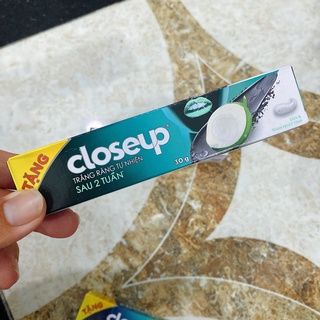 Combo 3 cây kem đánh răng Closeup (mỗi cây 30gr) Date mới 24 tháng