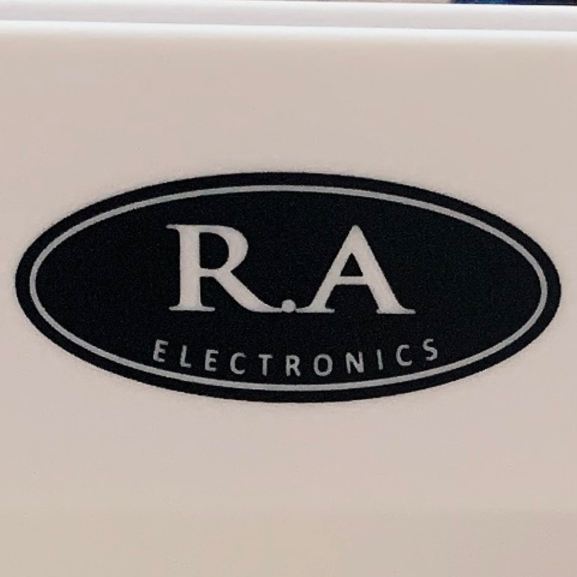 R.A ELECTRONIC
