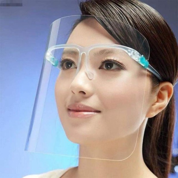 Tấm kính che mặt bảo vệ chống bắn nước bọt chống dịch chống bụi chống nắng có thể dùng đi xe máy .