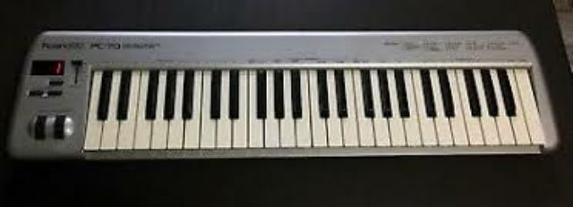 Đàn midi controller Roland pc 70 49 phím còn mới