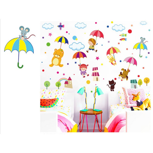 Decal trang trí tường Thú Chơi Dù Vui Nhộn