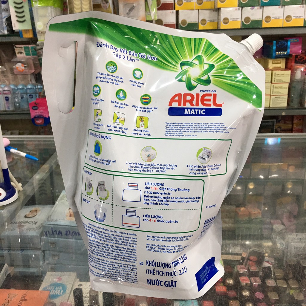 Nước giặt Ariel Matic túi 2.3kg (2.2 lít)