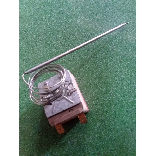 1 CHIẾC RƠLE MÁY KHÓI SÂN KHẤU