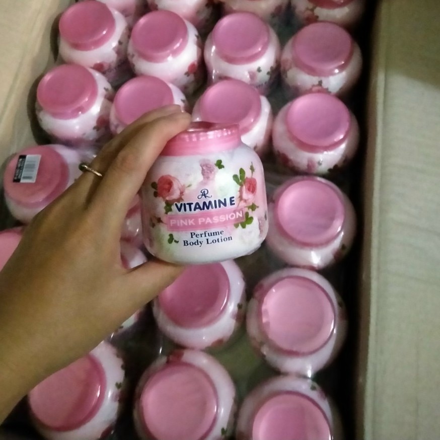 Dưỡng Thể Hương Nước Hoa AR Vitamin E PERFUME Body Lotion Thái Lan 200gram tk247
