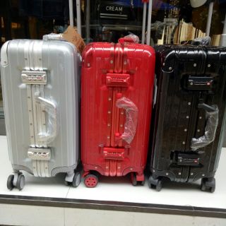 Vali supreme sốt nhất hè 2018😍😍😍😍