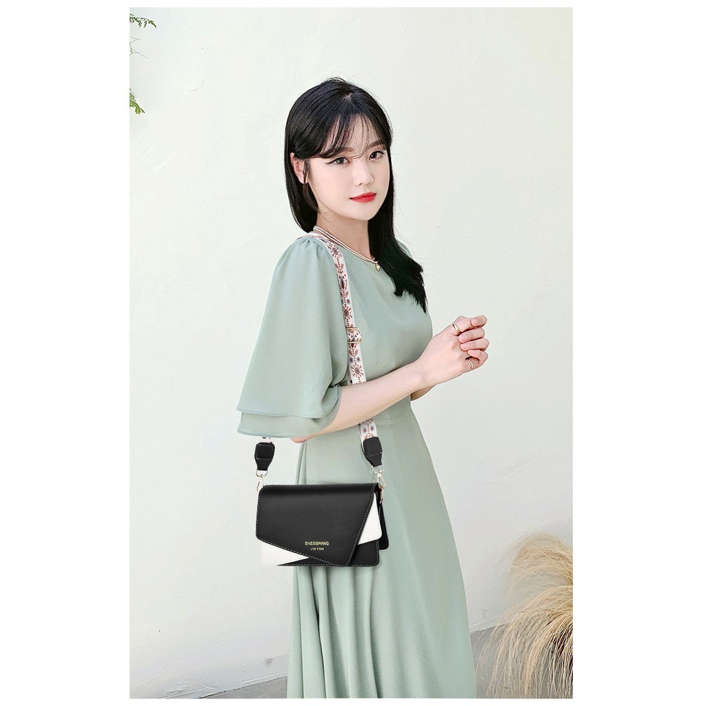 Túi đeo chéo thời trang có 2 loại dây thời trang, nhiều ngăn để đồ