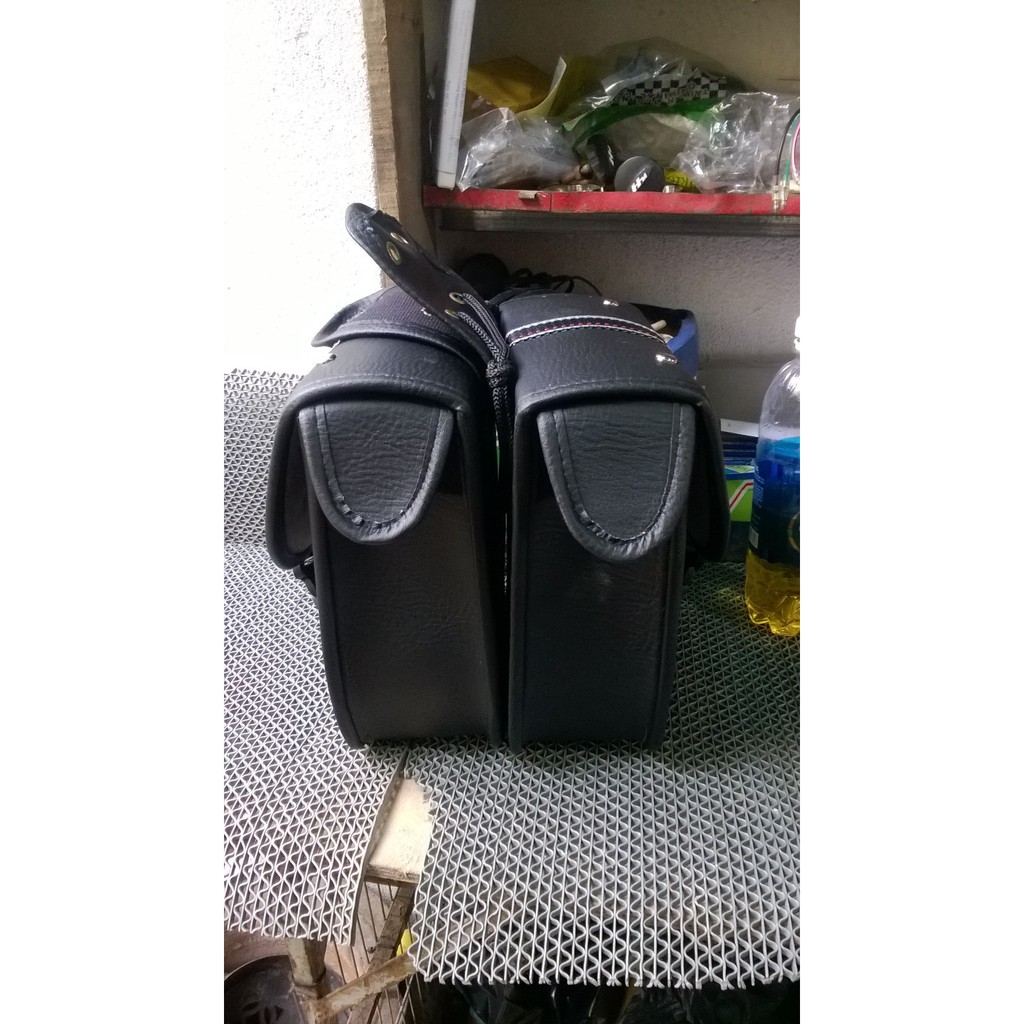 Túi treo đựng đồ hai bên hong xe honda 67,CD,CL...