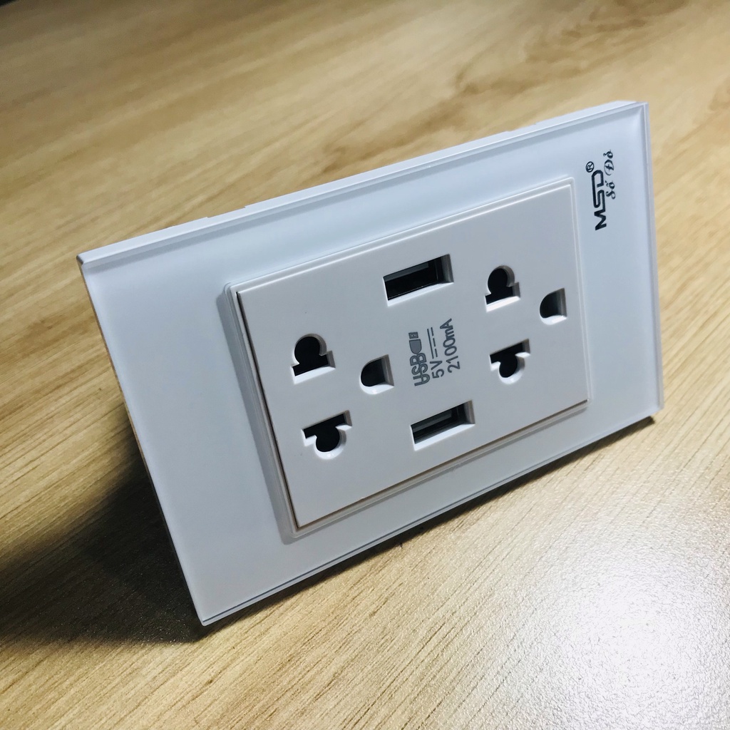 SẠC ĐIỆN THOẠI MẶT KÍNH ÂM TƯỜNG - 2 USB 2.1A5VDC - 2 Ổ CẮM 3 CHẤU - 1 KHỐI - C18WB55USB - DÒNG C18