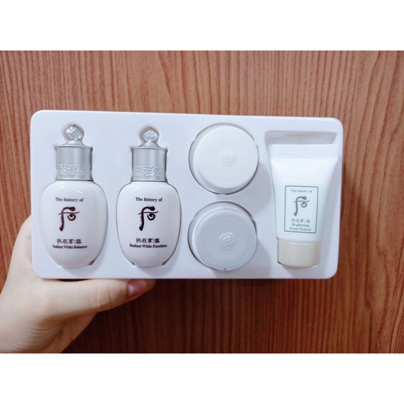 1 tuýp sữa rửa mặt Whoo trắng da mờ nám không bị khô da 13ml