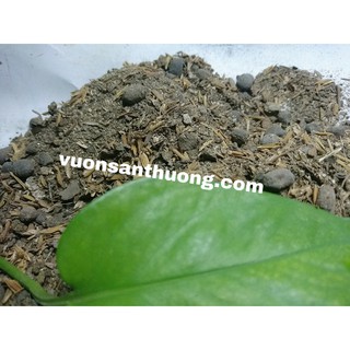 Gói 2kg phân dê hoai mục tự nhiên tại chuồng