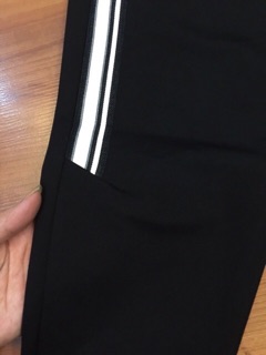 Quần jogger sọc