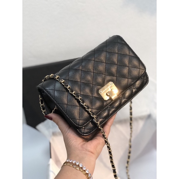 Túi Xách Nữ Đeo Chéo CNK Mini Size 20cm Ô Trám WD522