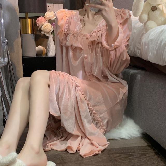 Court style embroidered gold velvet super fairy nightdress 2022 new autumn slim and comfortable V-collar pajamas home wear trend