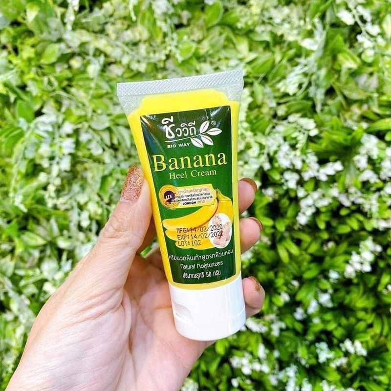 KEM BÔI GIẢM NỨT NẺ GÓT CHÂN BANANA HEEL CREAM - 8339